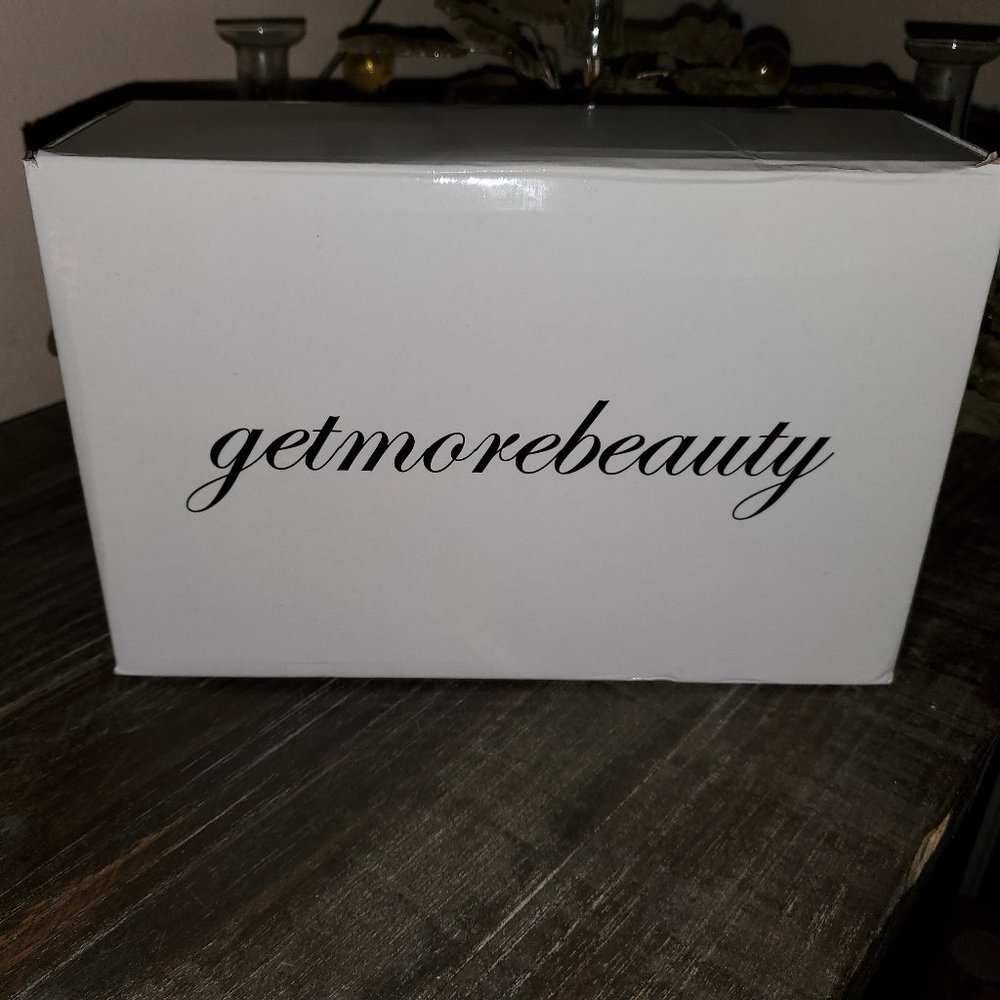 Red Shoes Party Holiday "Get More Beauty" Sz 8 Heels Vtg New